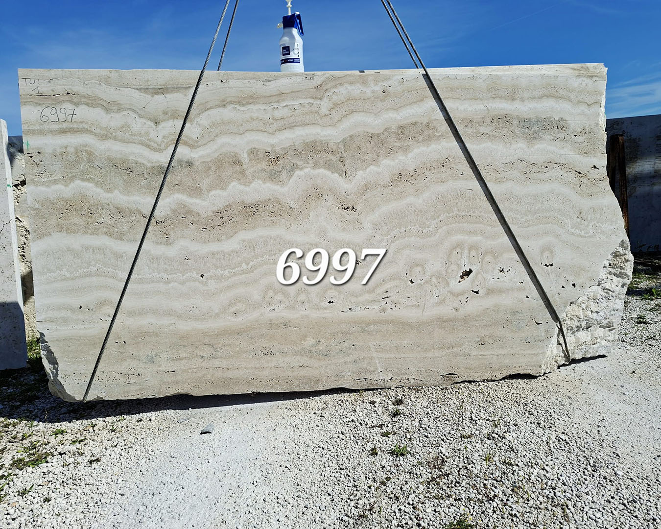 Alabastrino travertine