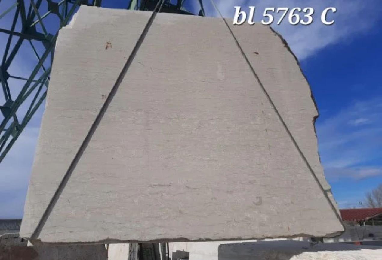 Vendita lastre marmo Coreno